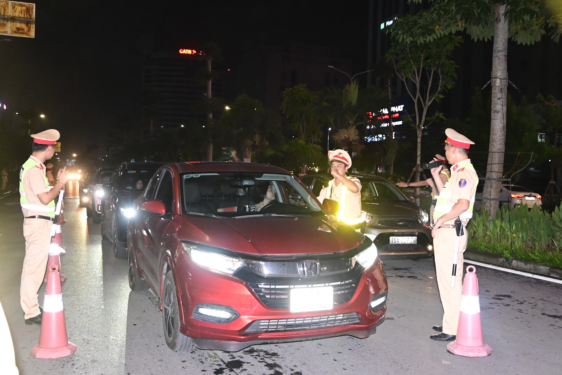 Các trường hợp cán bộ Cảnh sát giao thông được dừng phương tiện giao thông 